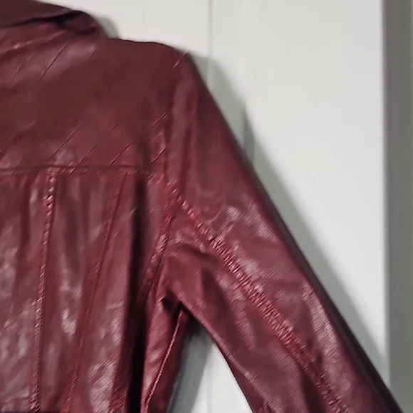 Guess Red Leather Biker Jacket with Asymmetrical Zipper - Picture 13 of 17